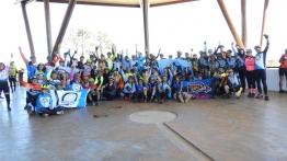 Turma reunida para o todos juntos somos fortes!